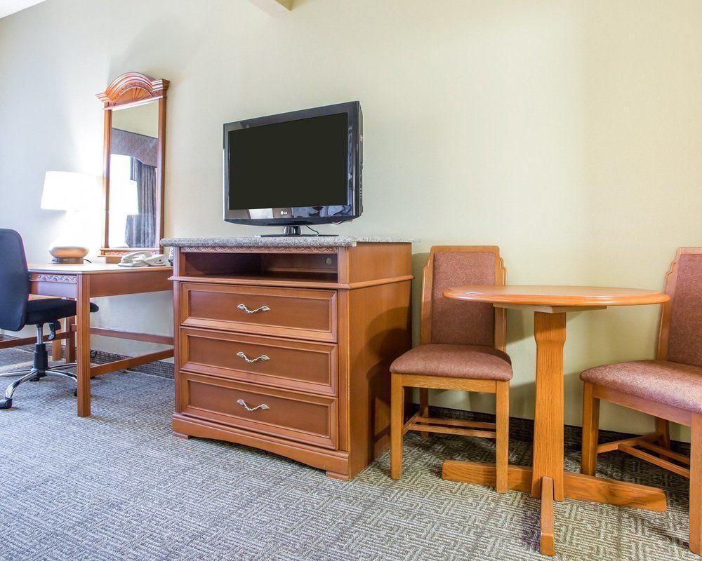 Comfort Suites Springfield Esterno foto