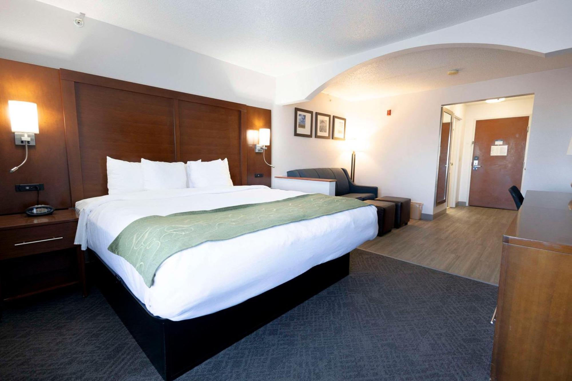 Comfort Suites Springfield Esterno foto