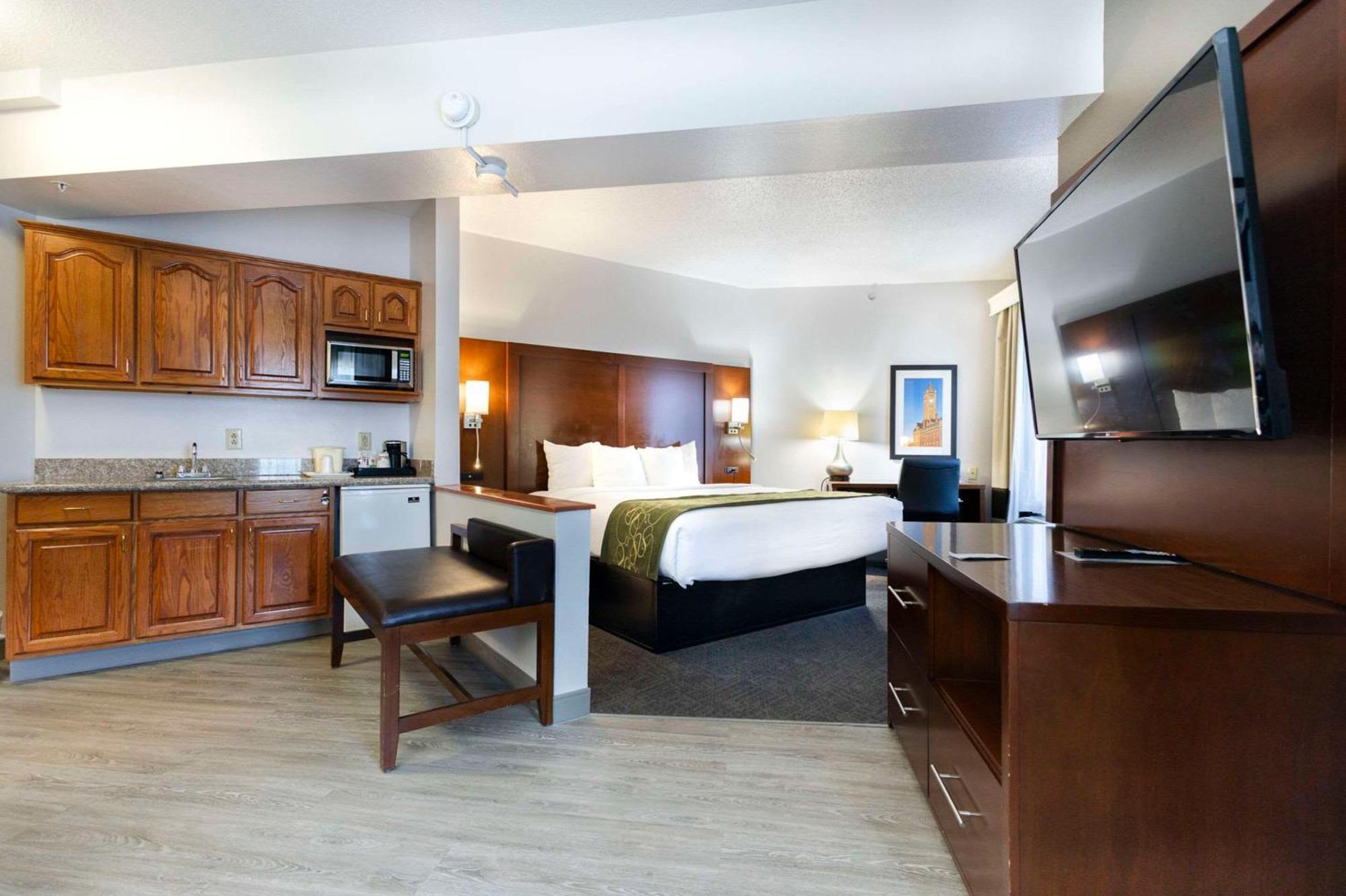 Comfort Suites Springfield Esterno foto