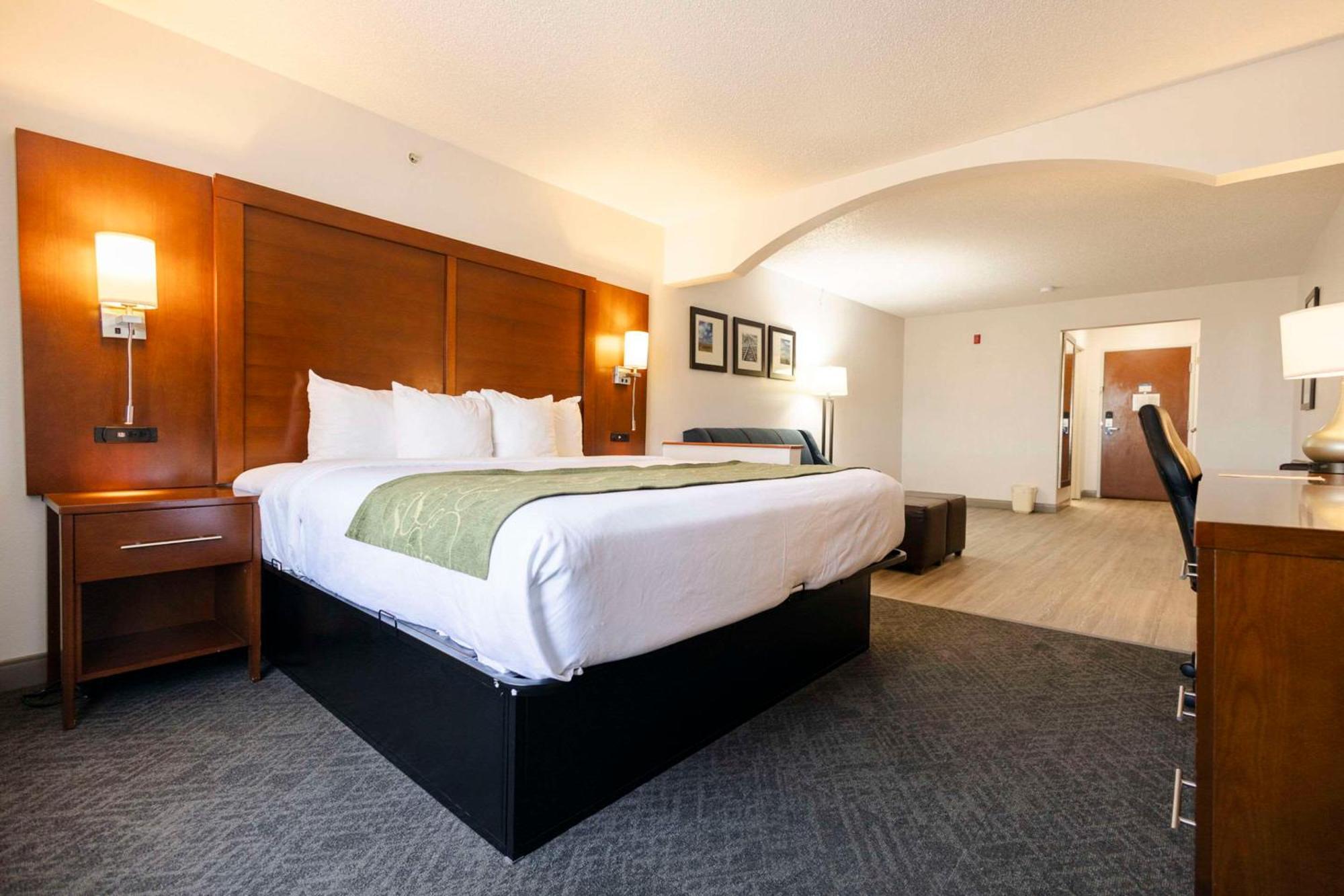 Comfort Suites Springfield Esterno foto