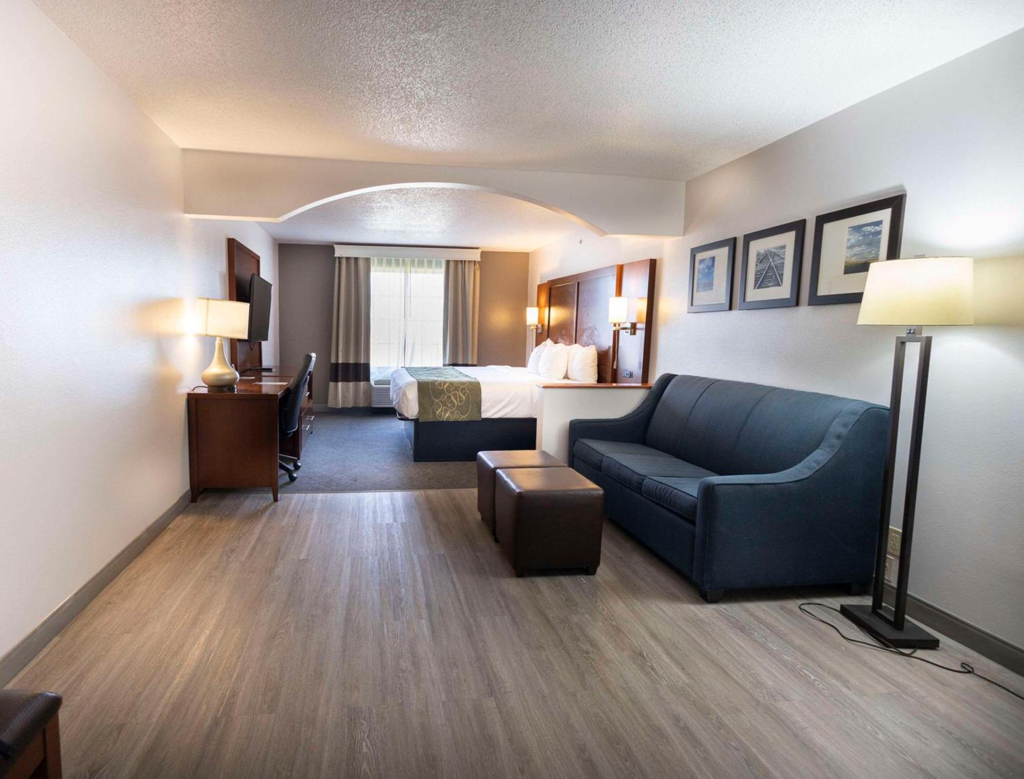 Comfort Suites Springfield Esterno foto