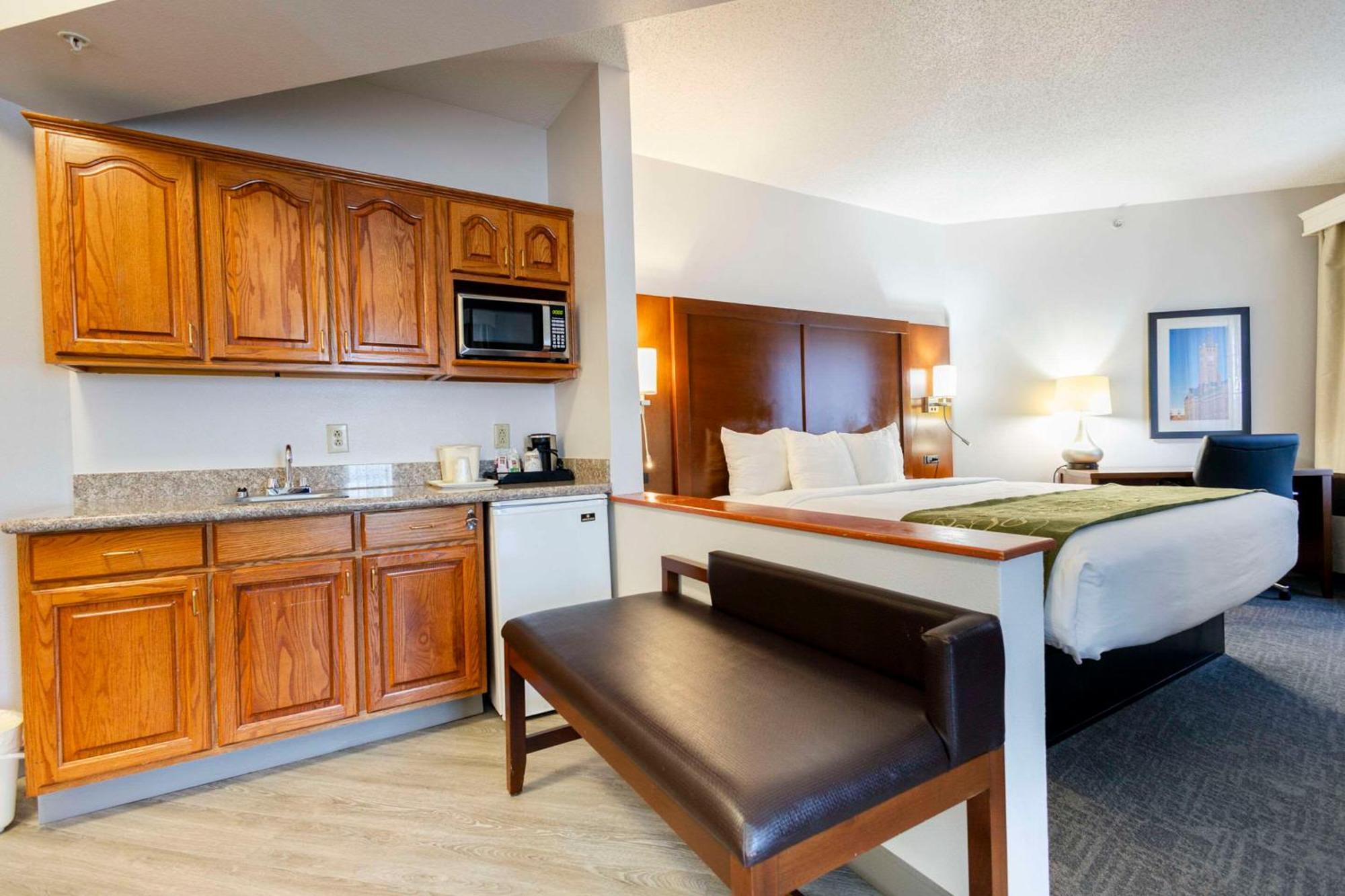 Comfort Suites Springfield Esterno foto